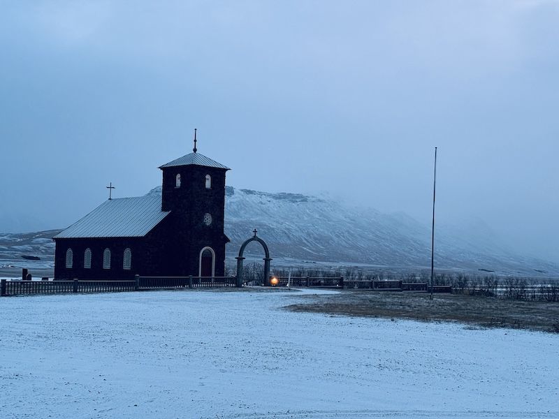 Þingeyrakirkja