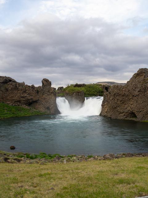 Hjalparfoss