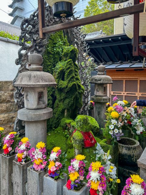 Hozenji Temple